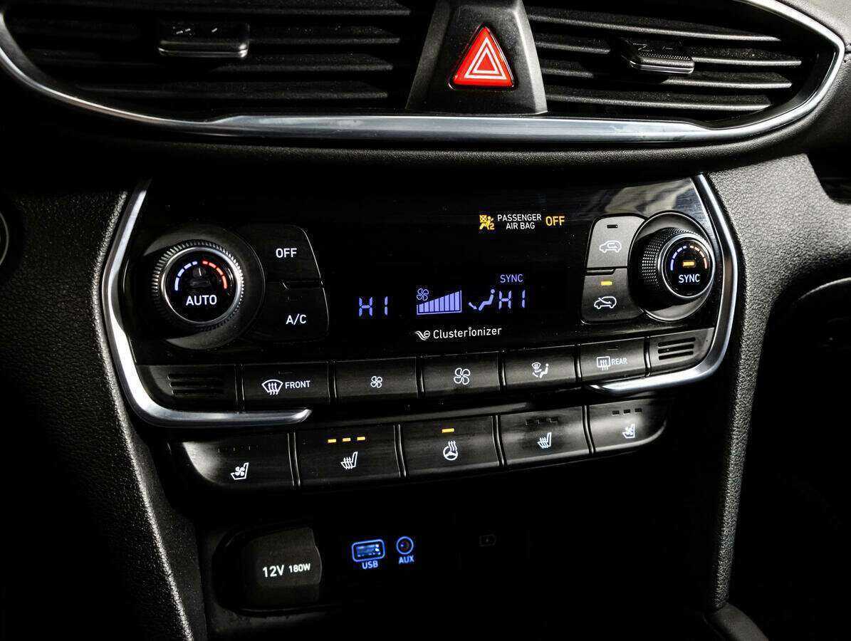 Купить Hyundai Santa Fe с пробегом. Фото: #11