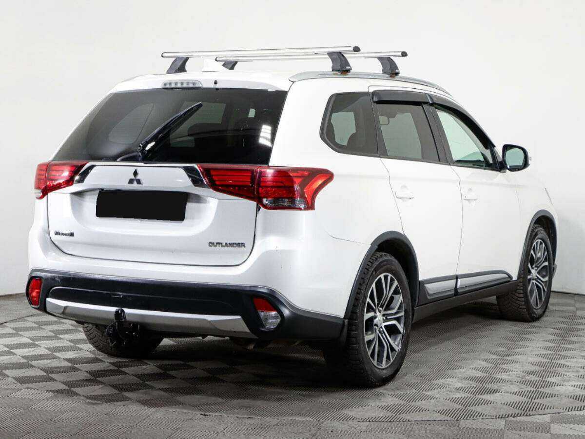 Купить Mitsubishi Outlander с пробегом. Фото: #4