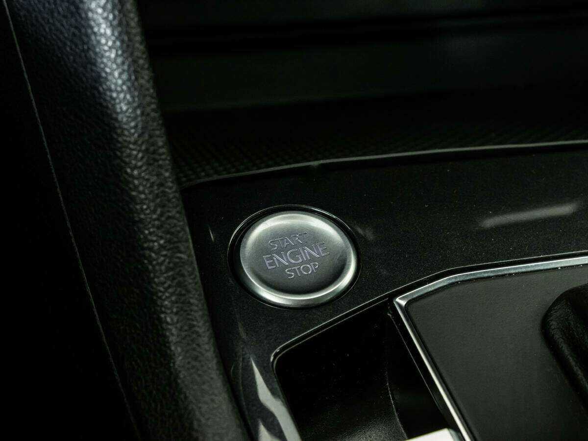 Купить Volkswagen Tiguan с пробегом. Фото: #16