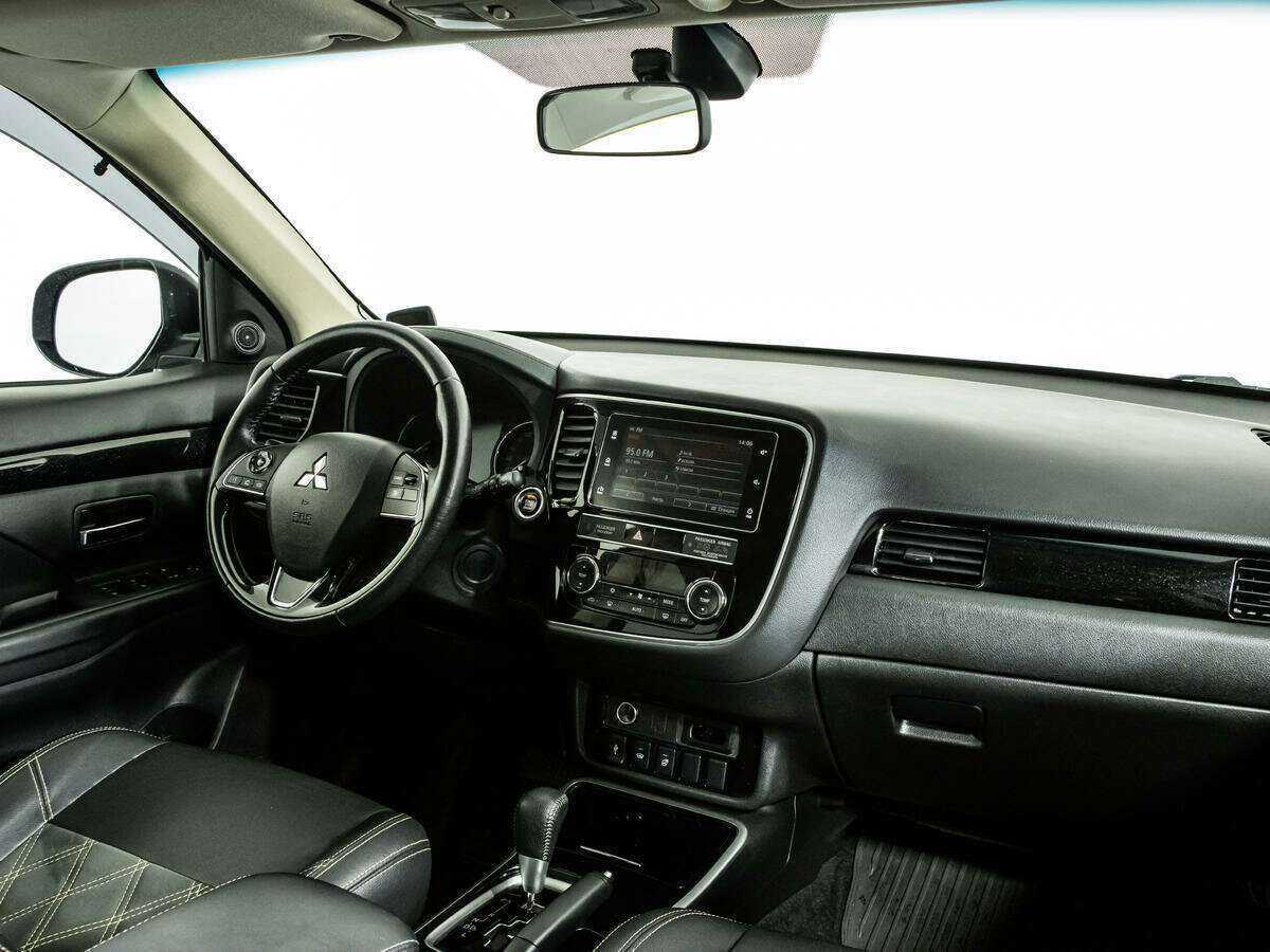 Купить Mitsubishi Outlander с пробегом. Фото: #6