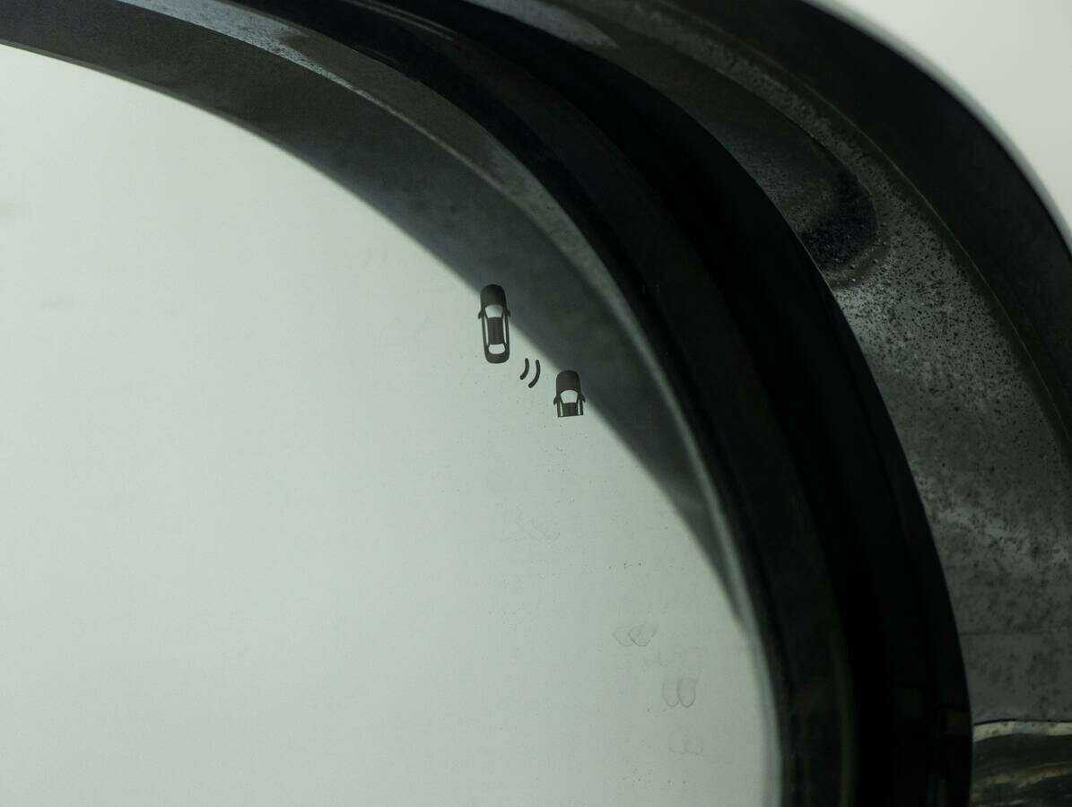 Купить Hyundai Santa Fe с пробегом. Фото: #28