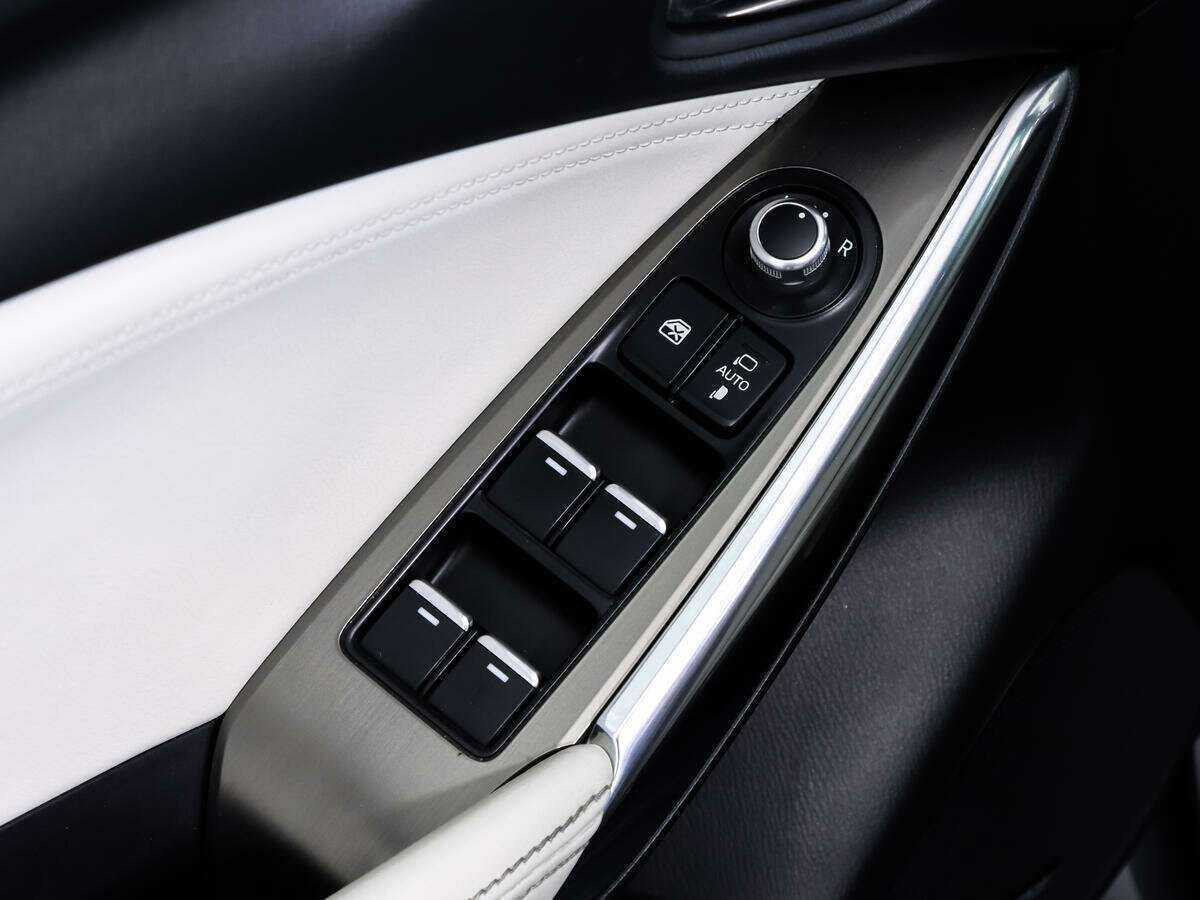 Купить Mazda 6 с пробегом. Фото: #22