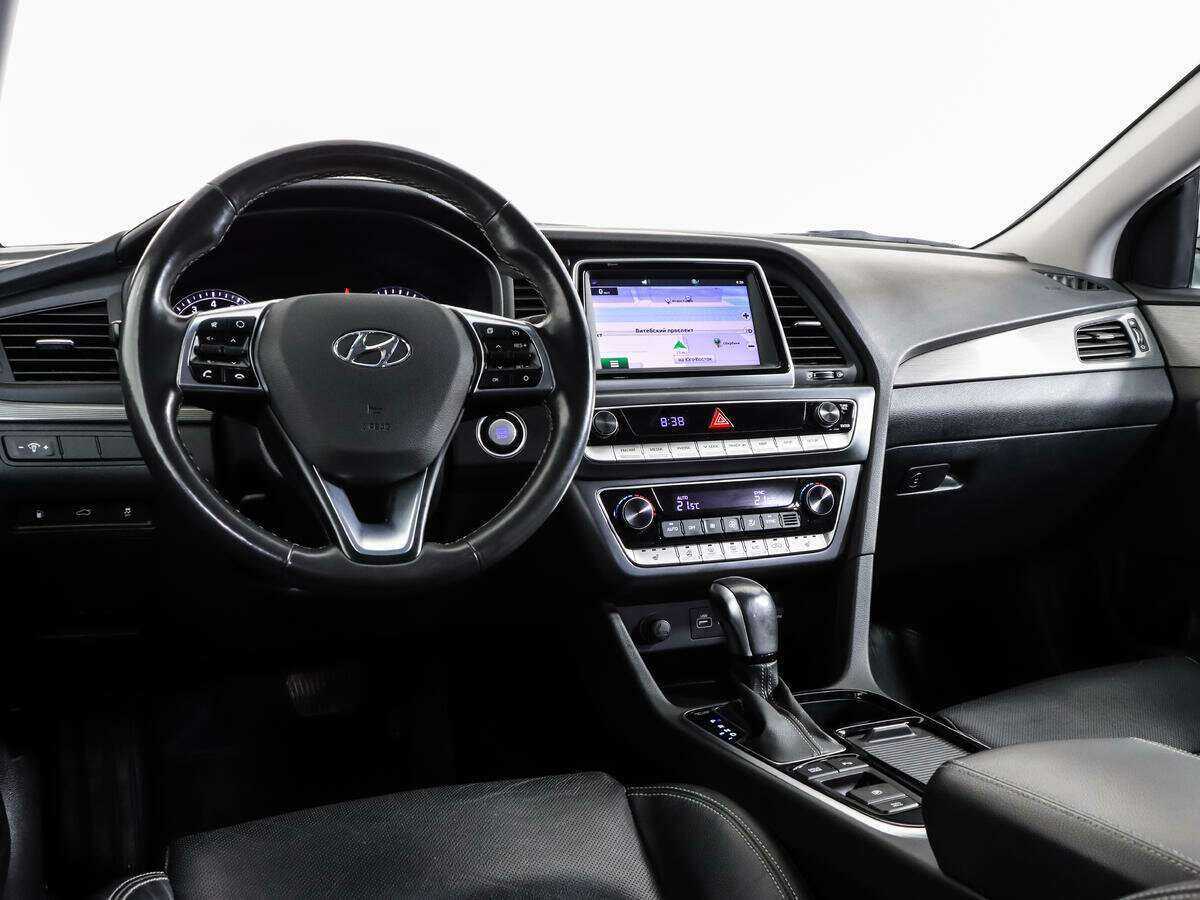 Купить Hyundai Sonata с пробегом. Фото: #10