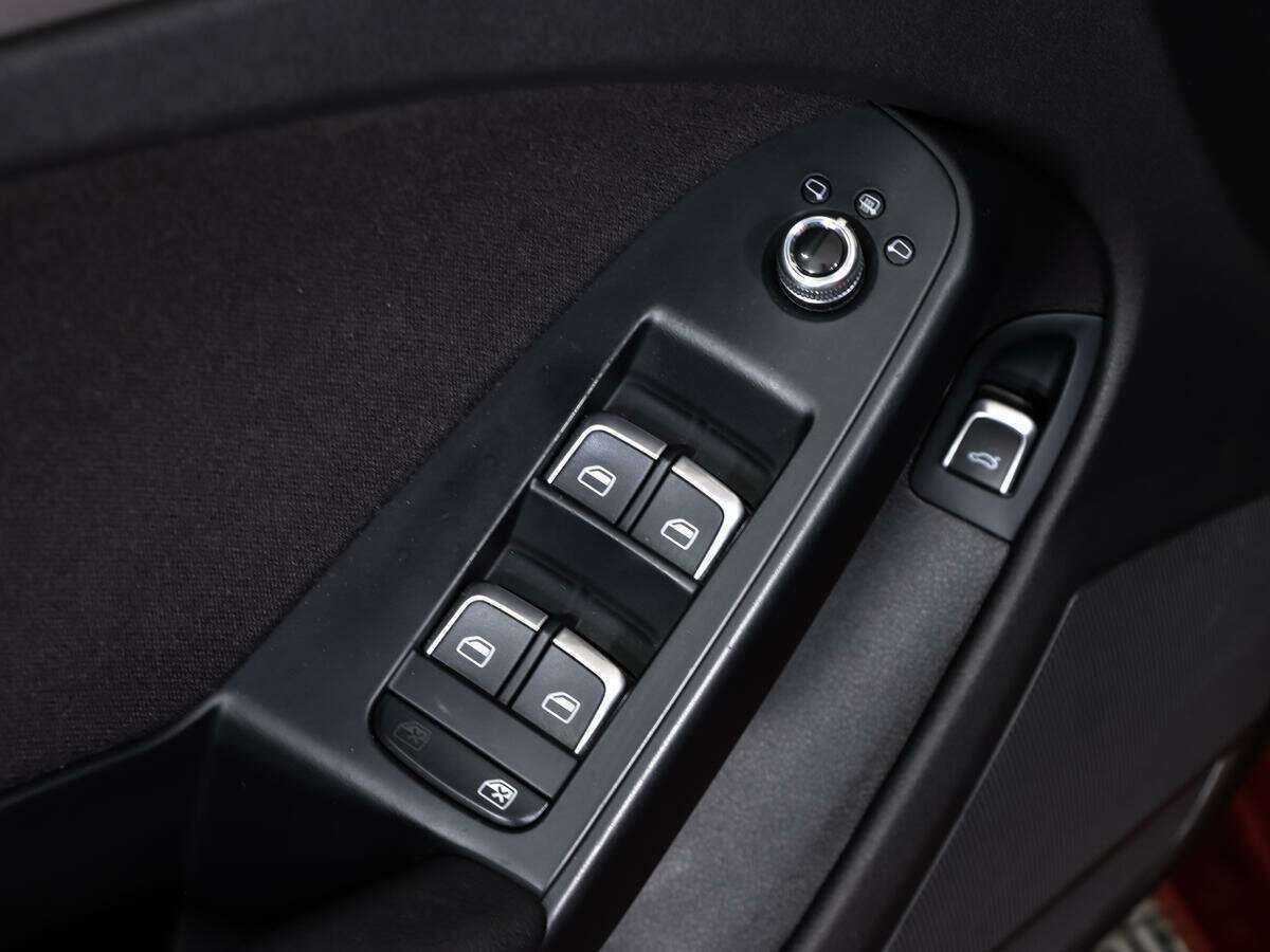 Купить Audi A4 с пробегом. Фото: #17