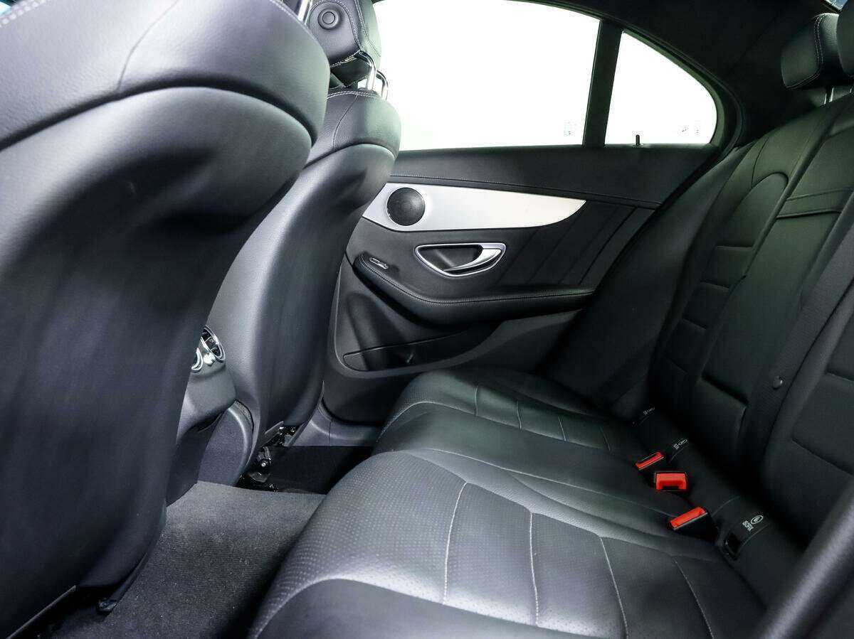 Купить Mercedes-Benz C-Класс с пробегом. Фото: #10