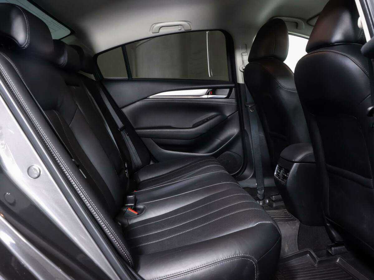 Купить Mazda 6 с пробегом. Фото: #17