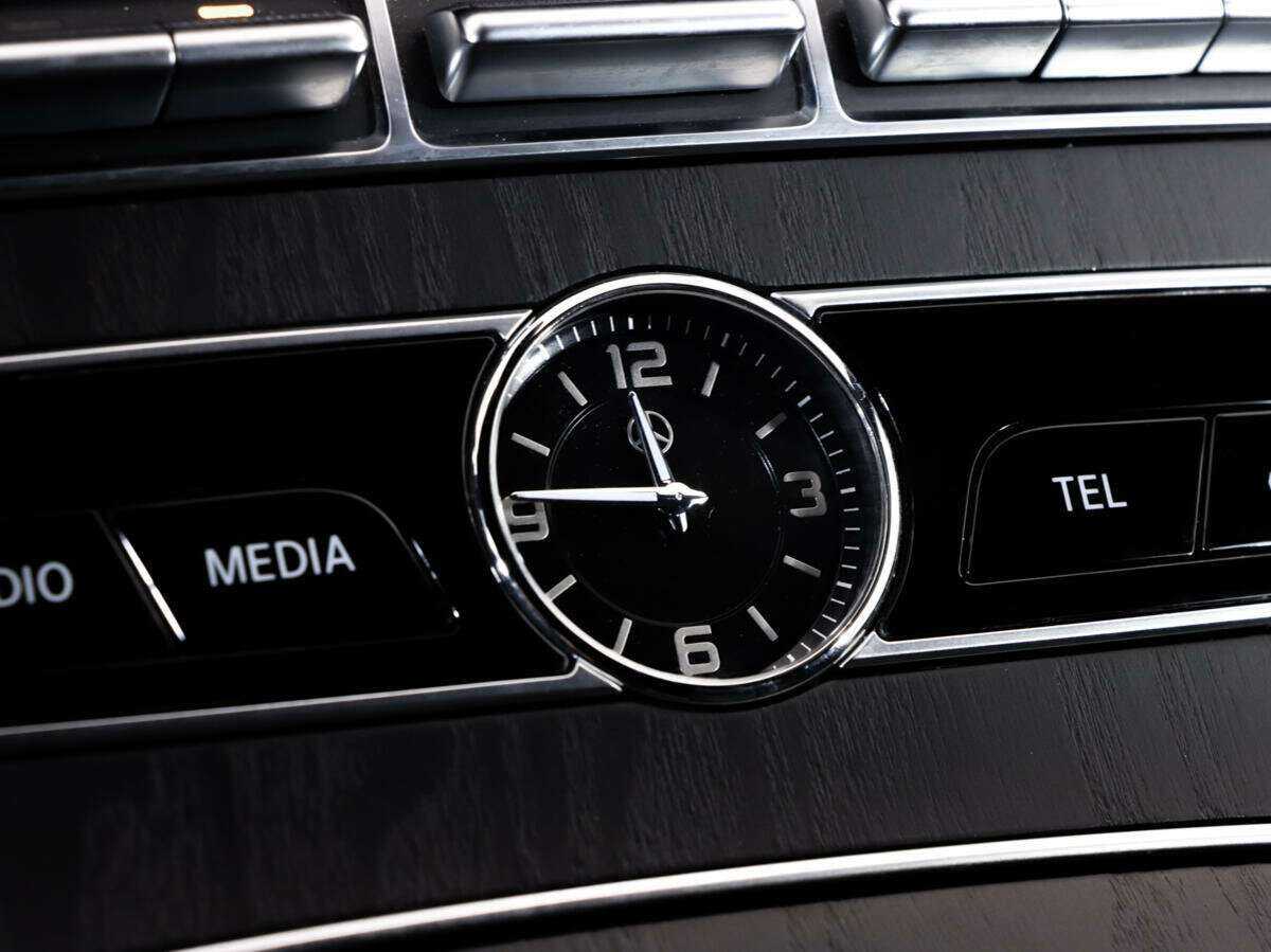 Купить Mercedes-Benz E-Класс с пробегом. Фото: #10