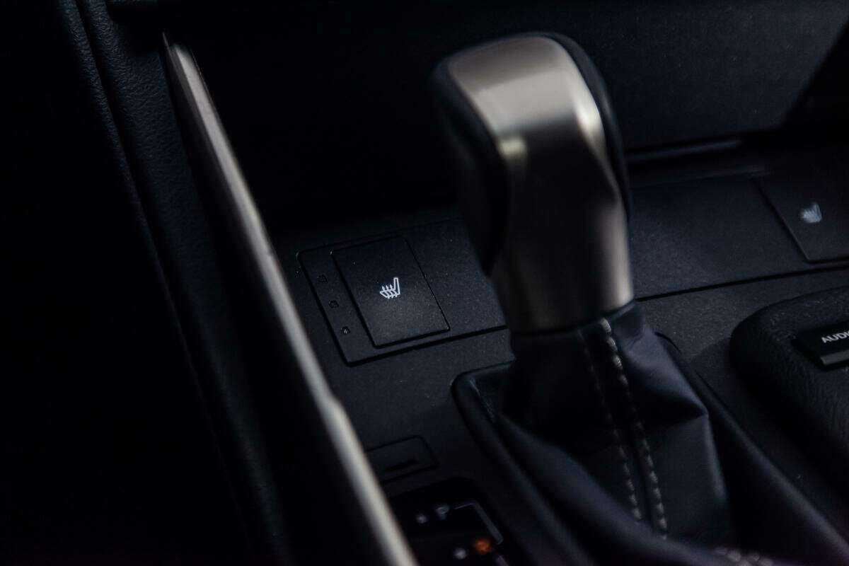 Купить Lexus IS с пробегом. Фото: #21