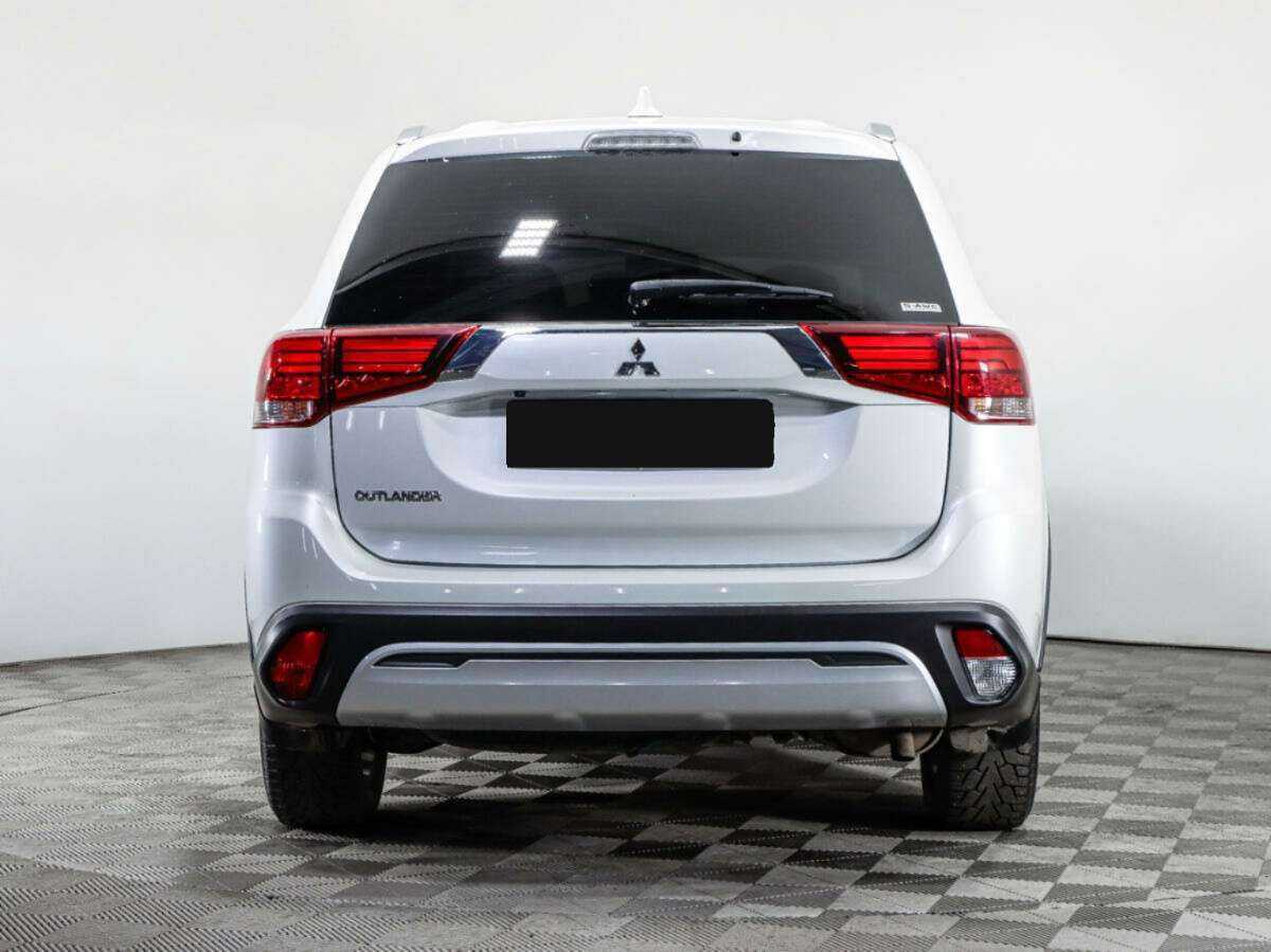 Купить Mitsubishi Outlander с пробегом. Фото: #5