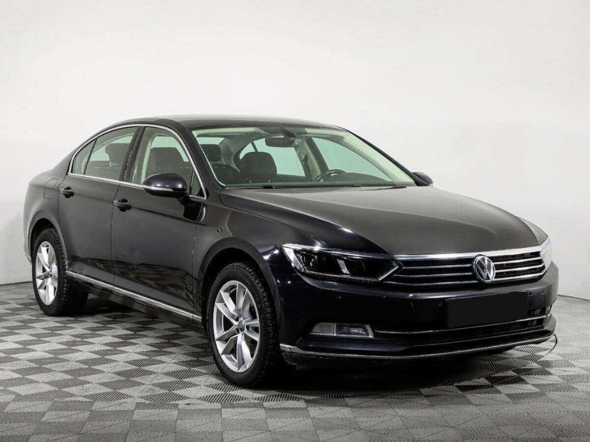 Купить Volkswagen Passat с пробегом. Фото: #2