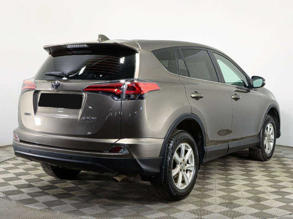 Купить Toyota RAV4 с пробегом. Фото: #4