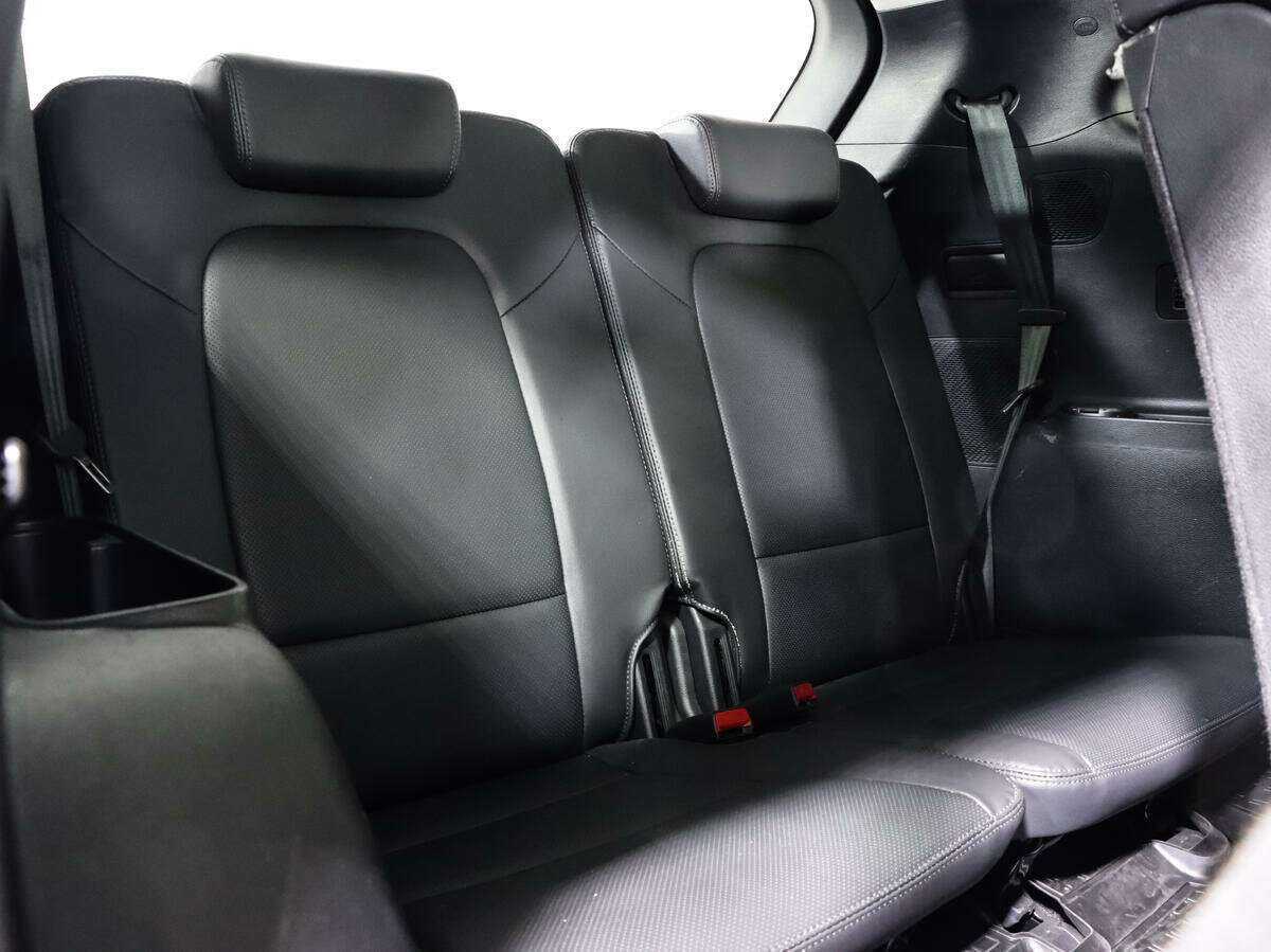 Купить Hyundai Santa Fe с пробегом. Фото: #17