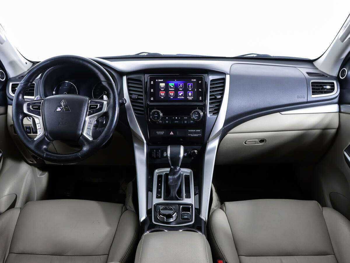 Купить Mitsubishi Pajero Sport с пробегом. Фото: #9