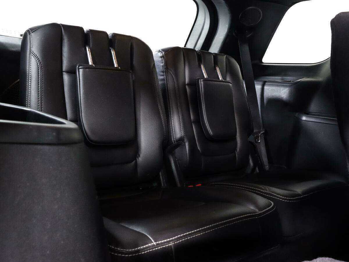 Купить Ford Explorer с пробегом. Фото: #15