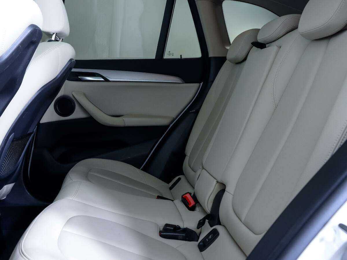 Купить BMW X1 с пробегом. Фото: #10