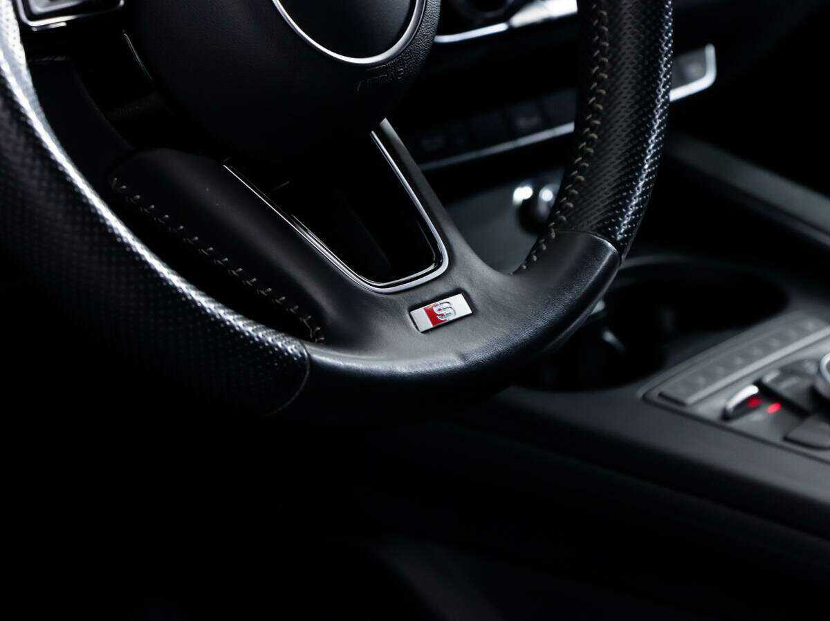 Купить Audi A4 с пробегом. Фото: #16