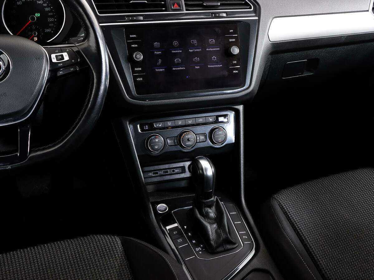 Купить Volkswagen Tiguan с пробегом. Фото: #13