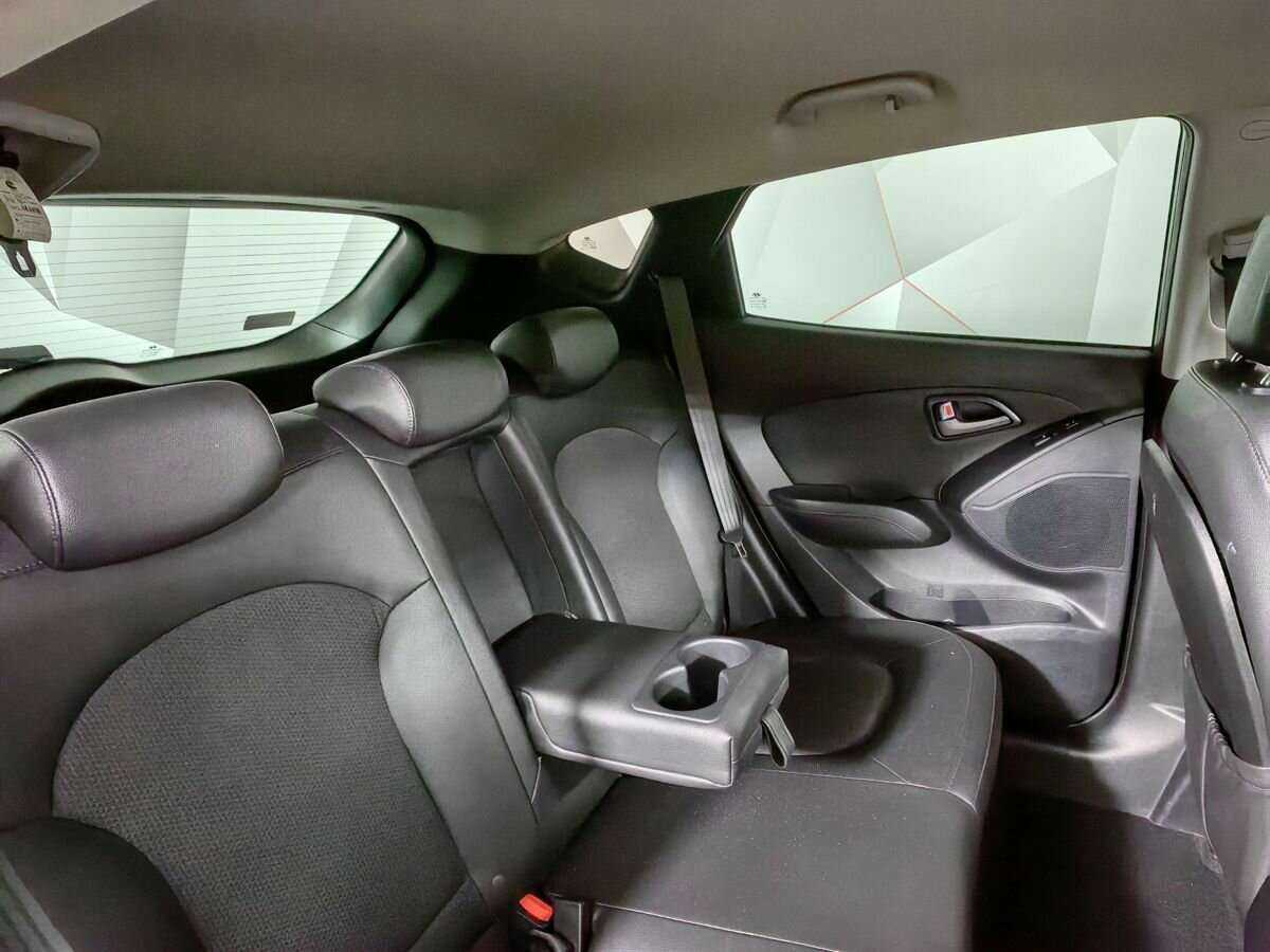 Купить Hyundai ix35 с пробегом. Фото: #12