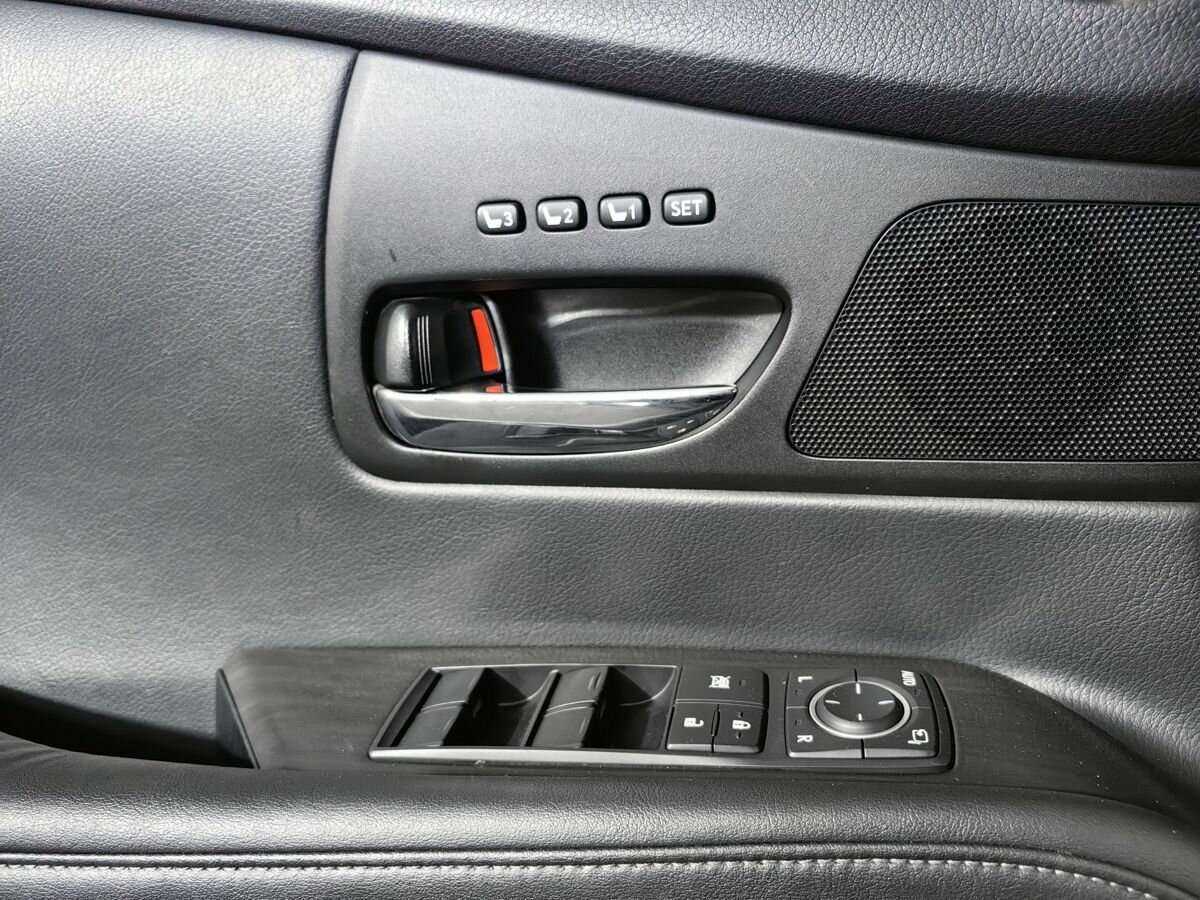 Купить Lexus RX с пробегом. Фото: #16