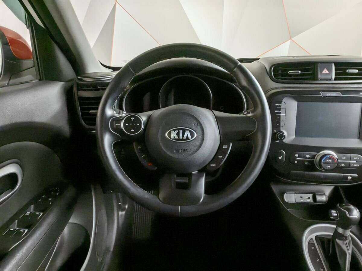 Купить Kia Soul с пробегом. Фото: #13