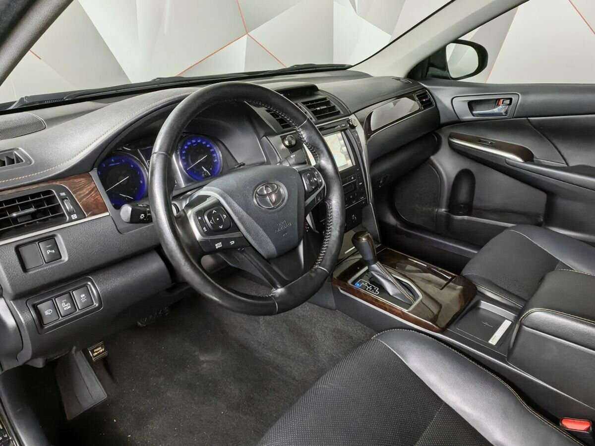 Купить Toyota Camry с пробегом. Фото: #11
