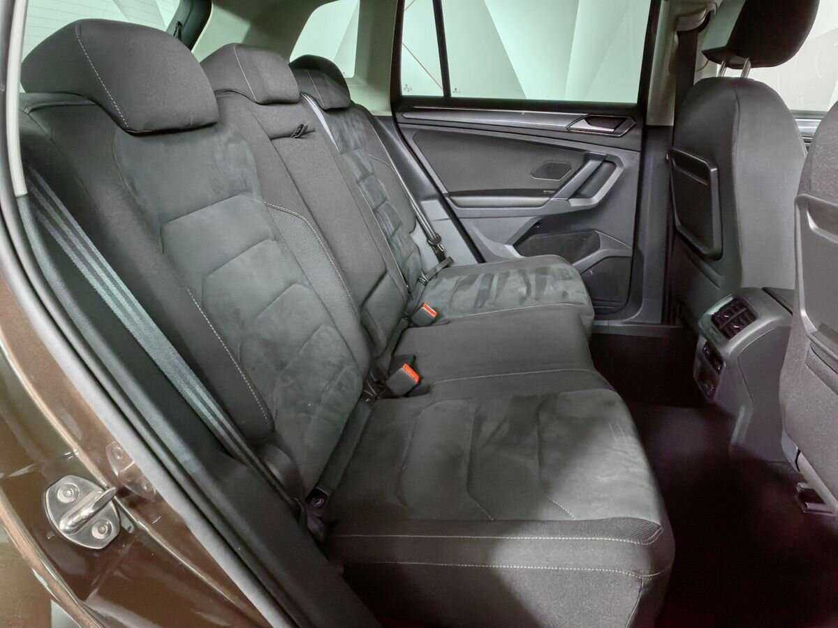 Купить Volkswagen Tiguan с пробегом. Фото: #11