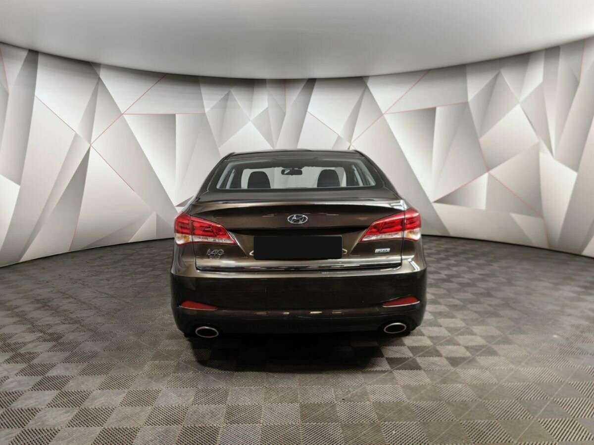 Купить Hyundai i40 с пробегом. Фото: #7