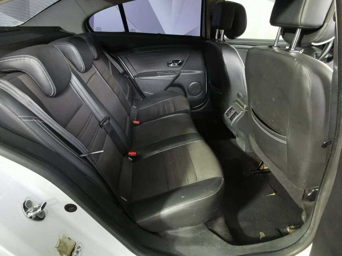 Купить Renault Fluence с пробегом. Фото: #11