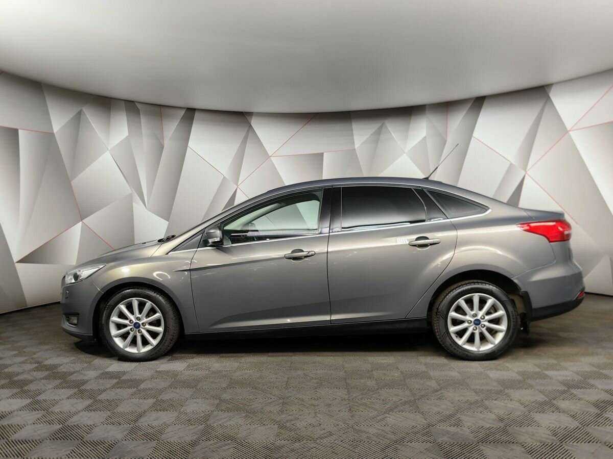 Купить Ford Focus с пробегом. Фото: #4