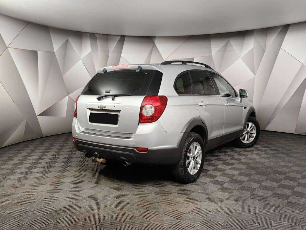 Купить Chevrolet Captiva с пробегом. Фото: #1