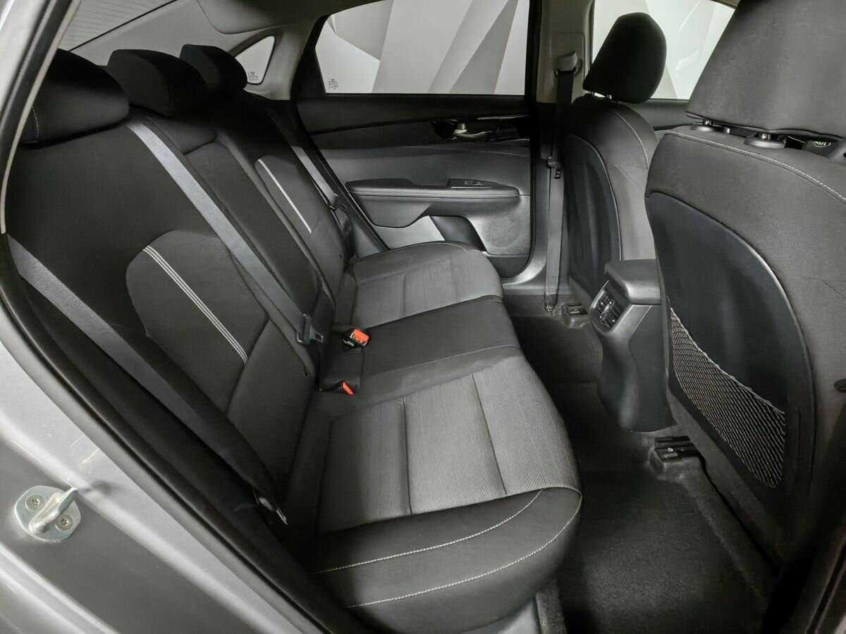 Купить Kia Cerato с пробегом. Фото: #10