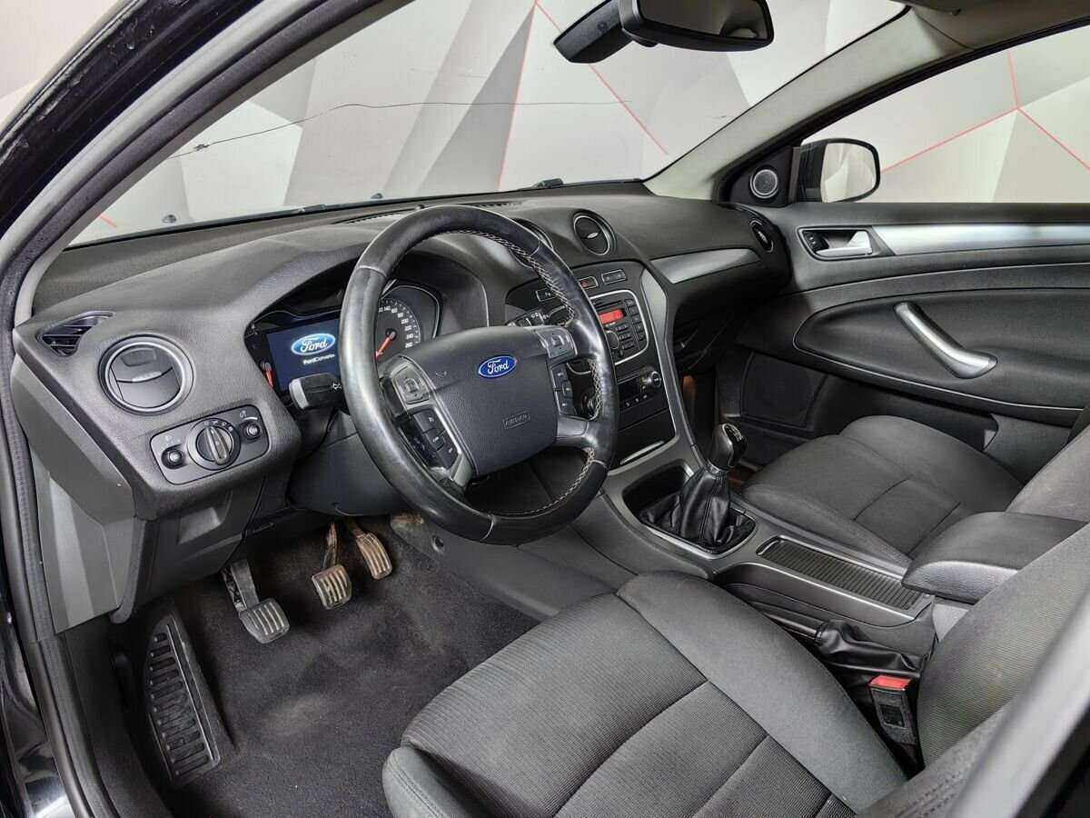 Купить Ford Mondeo с пробегом. Фото: #13