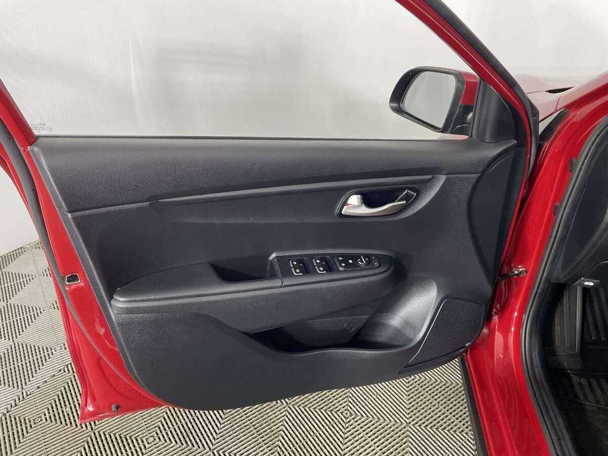 Купить Kia Rio с пробегом. Фото: #7