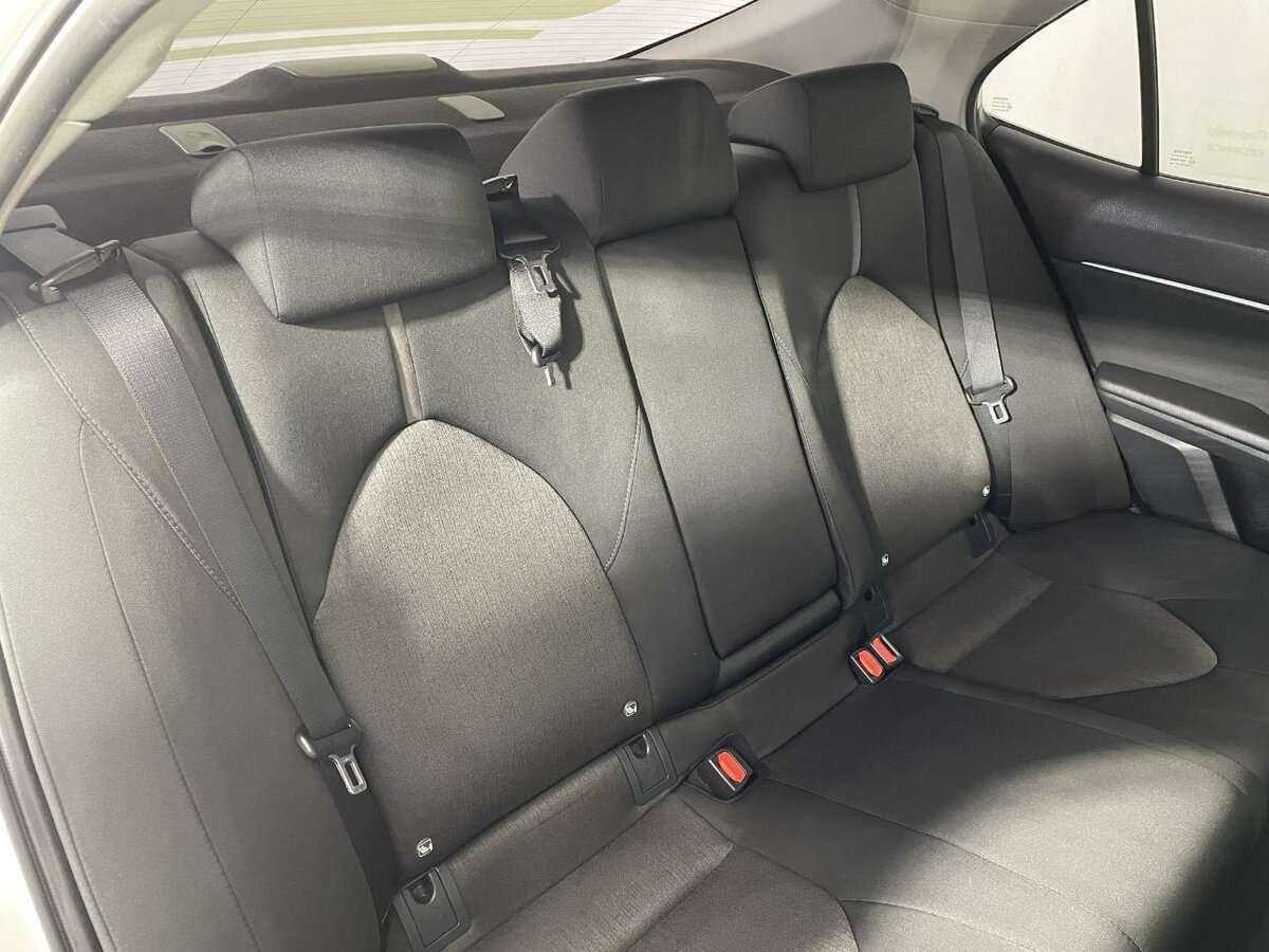 Купить Toyota Camry с пробегом. Фото: #14