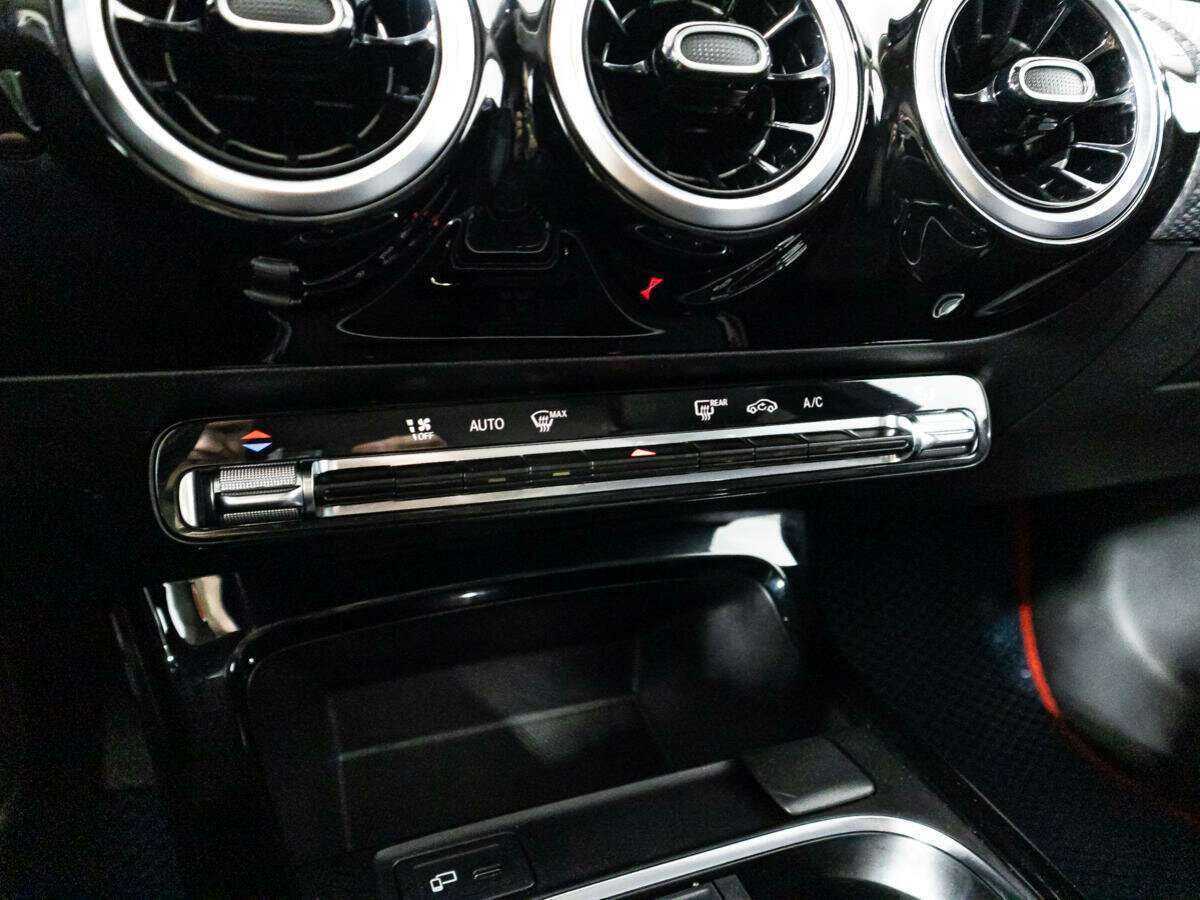 Купить Mercedes-Benz CLA с пробегом. Фото: #16