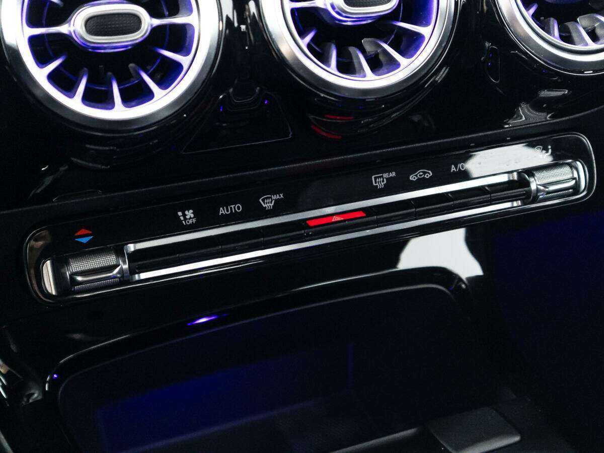 Купить Mercedes-Benz A-Класс с пробегом. Фото: #14