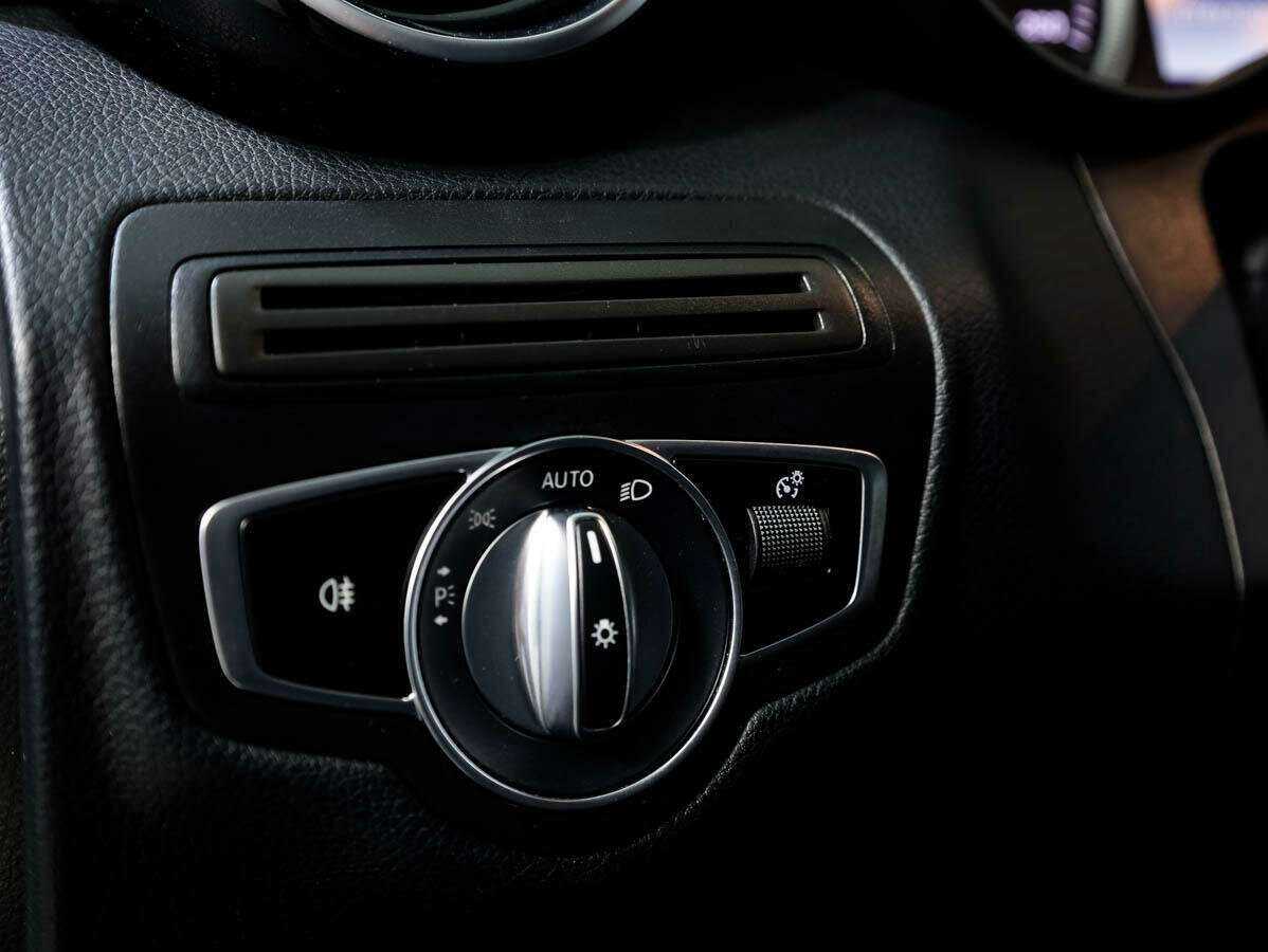 Купить Mercedes-Benz C-Класс с пробегом. Фото: #16