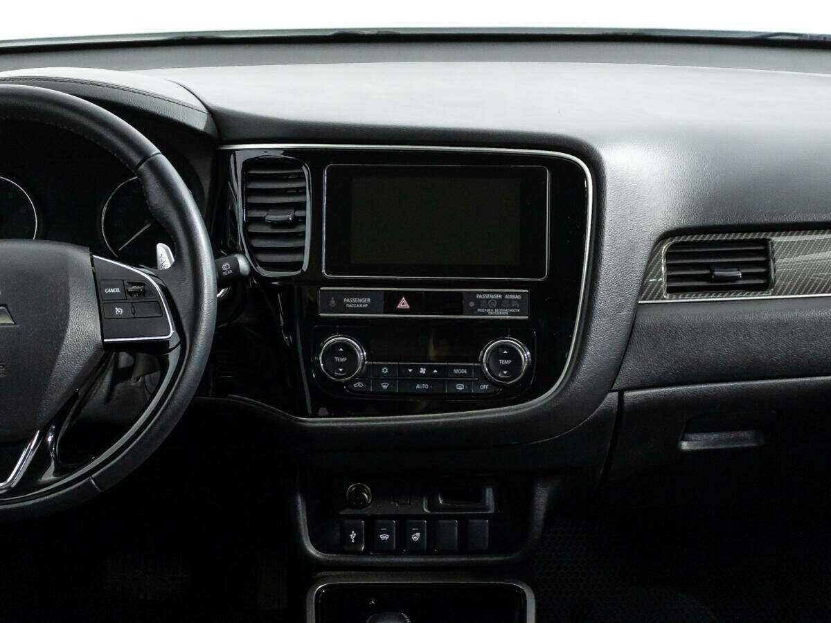 Купить Mitsubishi Outlander с пробегом. Фото: #13