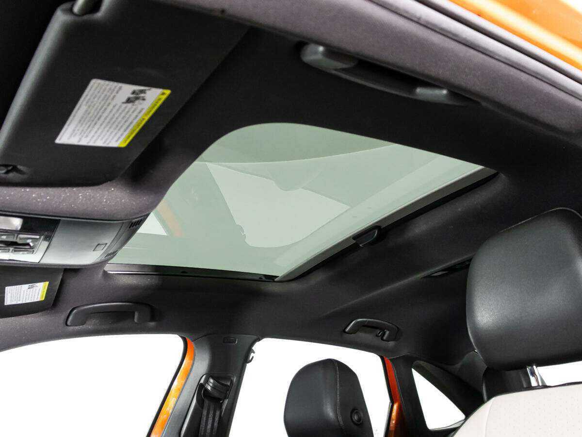 Купить Volkswagen Jetta с пробегом. Фото: #14