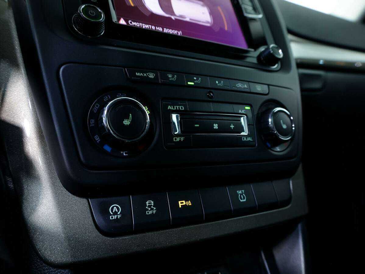 Купить Skoda Yeti с пробегом. Фото: #13