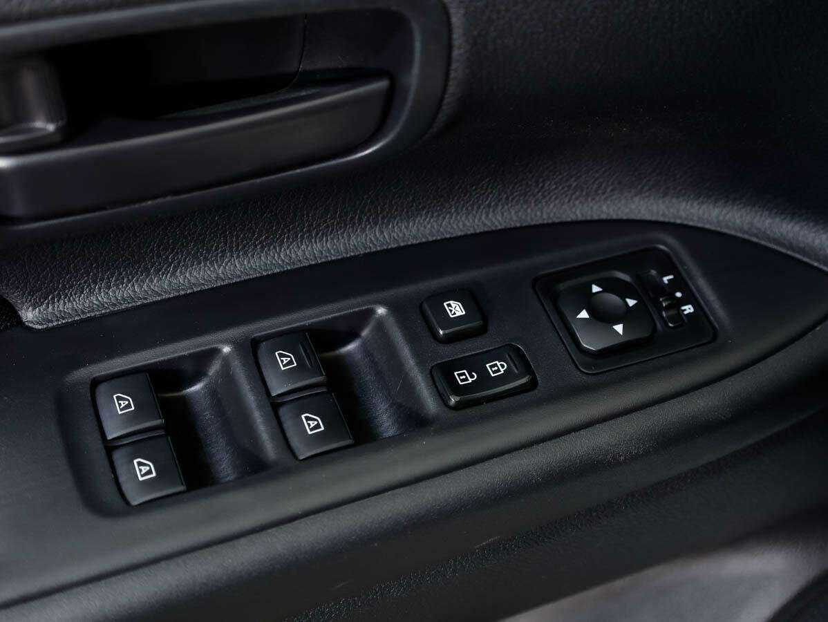 Купить Mitsubishi Outlander с пробегом. Фото: #16