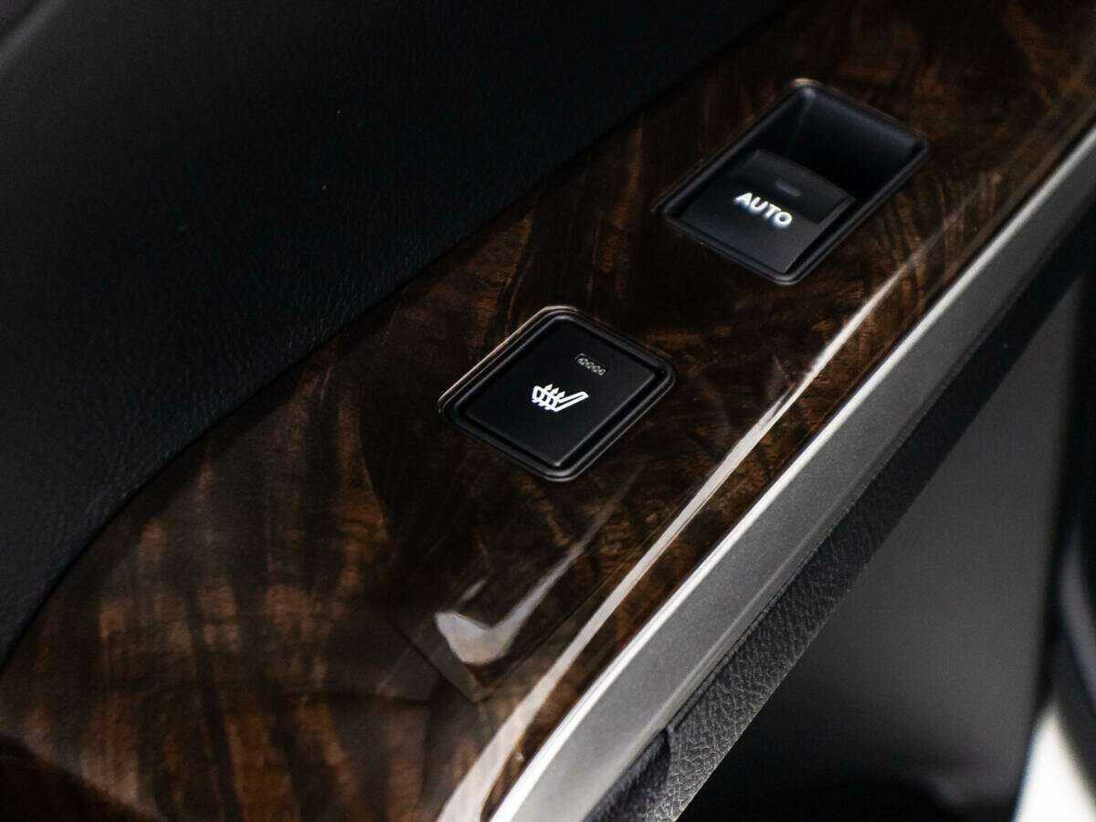 Купить Toyota Camry с пробегом. Фото: #16