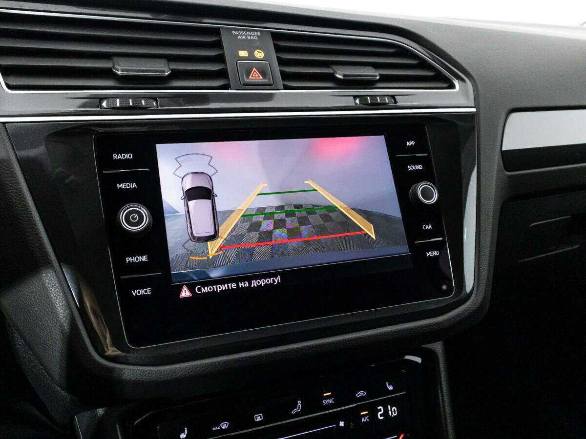 Купить Volkswagen Tiguan с пробегом. Фото: #15