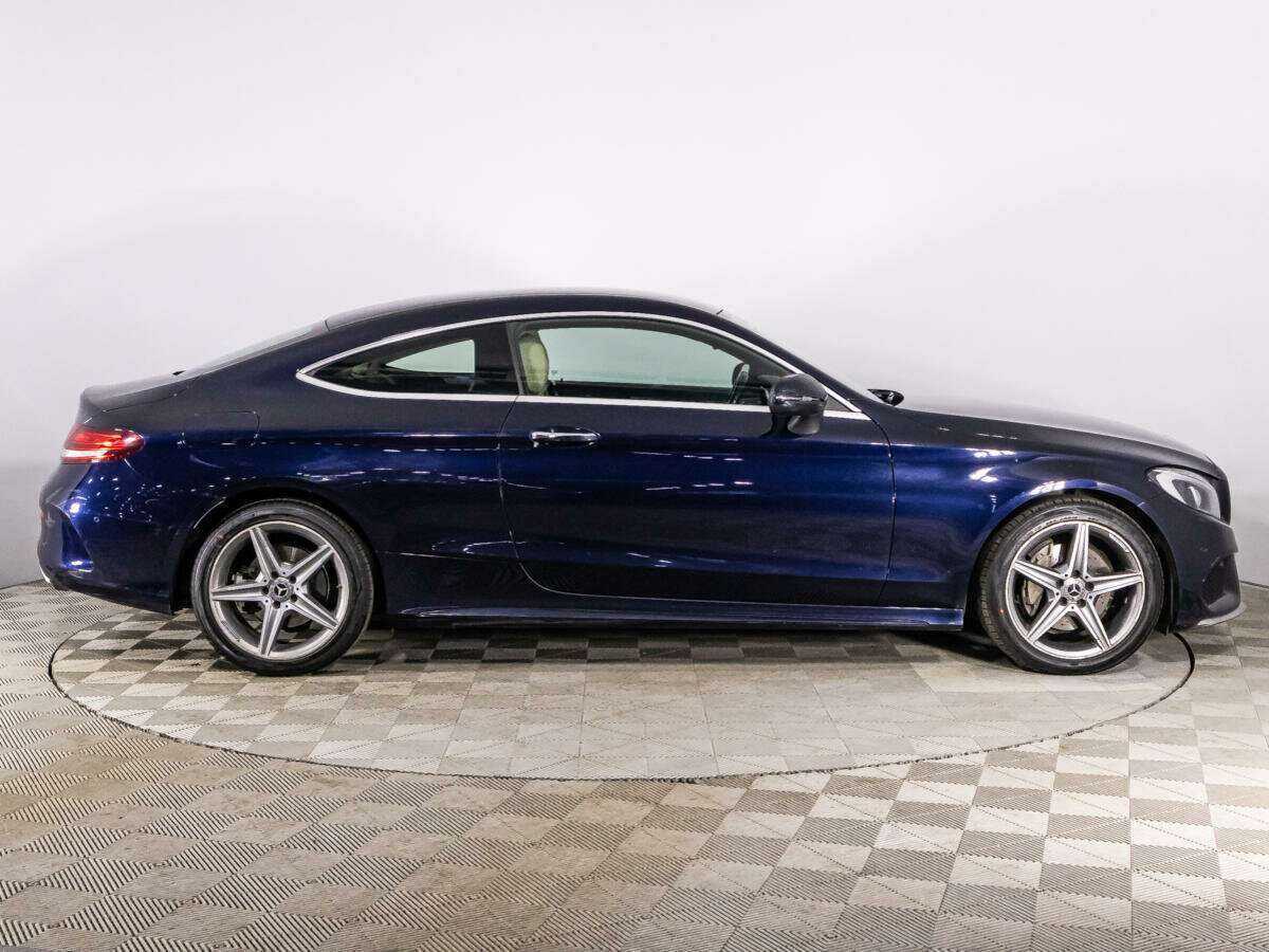 Купить Mercedes-Benz C-Класс с пробегом. Фото: #3