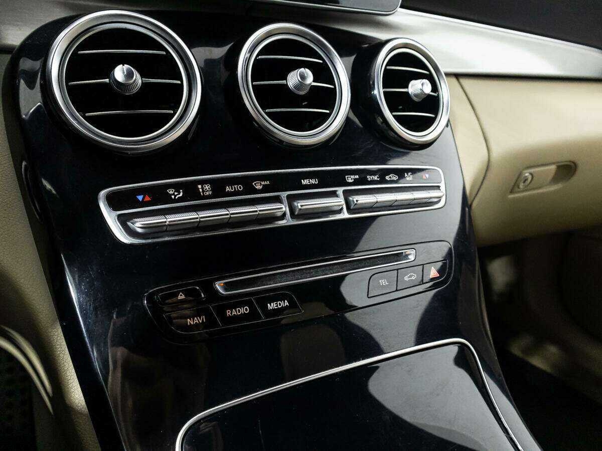 Купить Mercedes-Benz C-Класс с пробегом. Фото: #16