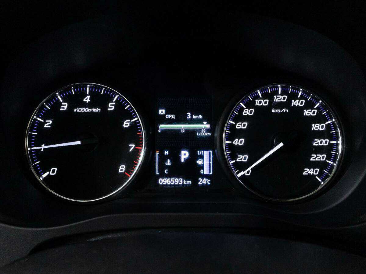 Купить Mitsubishi Outlander с пробегом. Фото: #11