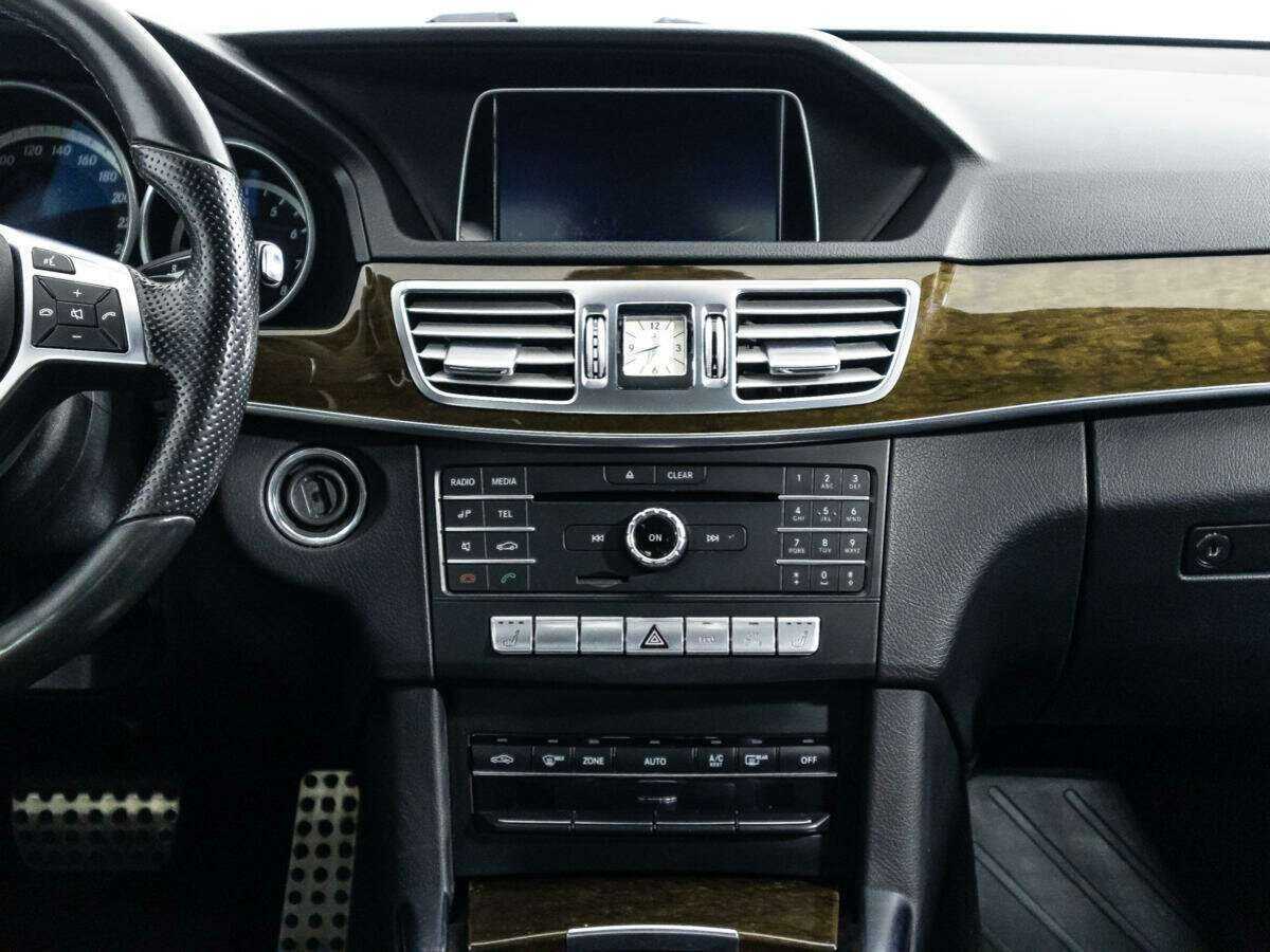 Купить Mercedes-Benz E-Класс с пробегом. Фото: #13