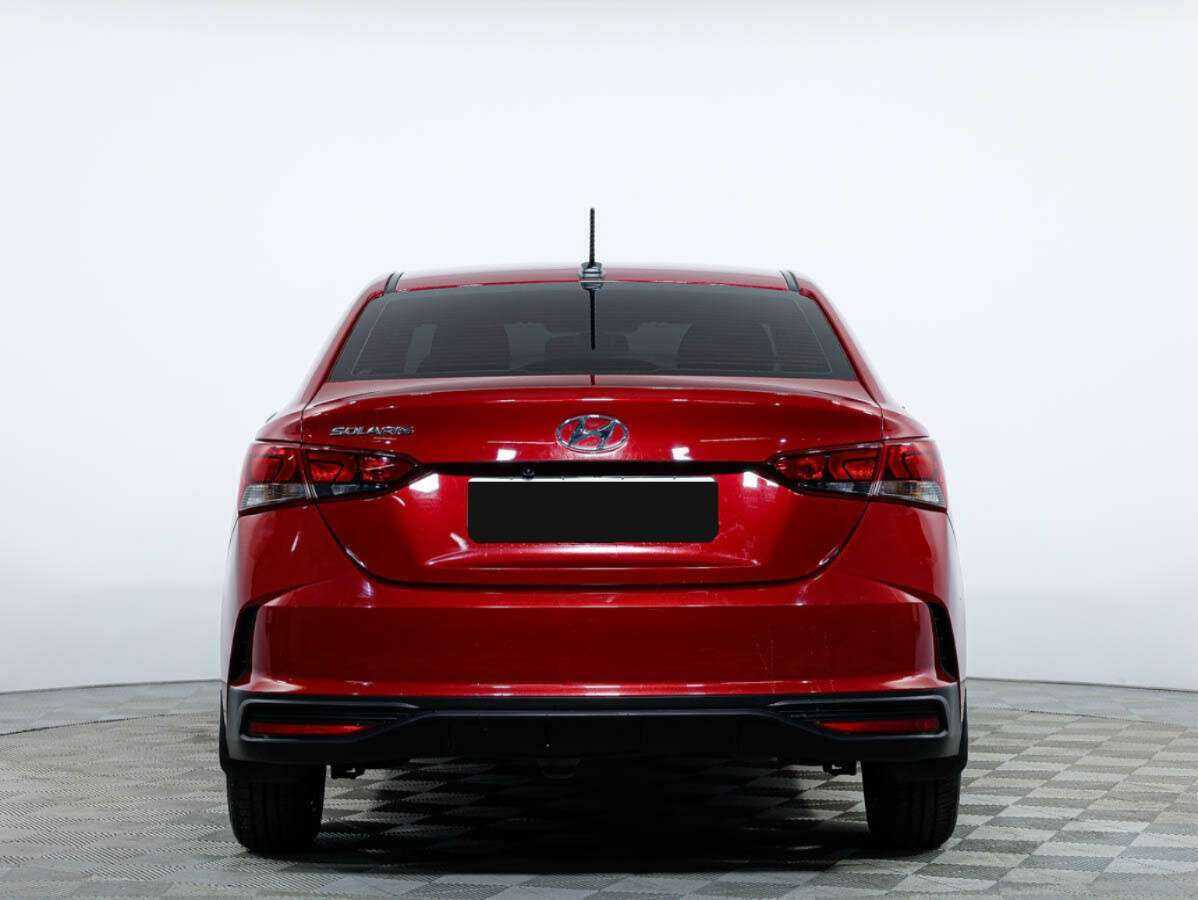 Купить Hyundai Solaris с пробегом. Фото: #4