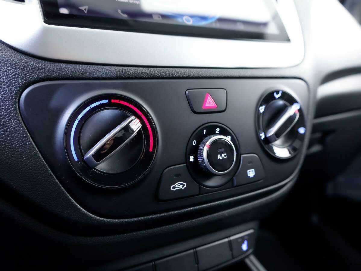 Купить Hyundai Solaris с пробегом. Фото: #13