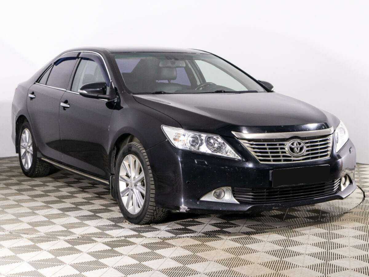 Купить Toyota Camry с пробегом. Фото: #2